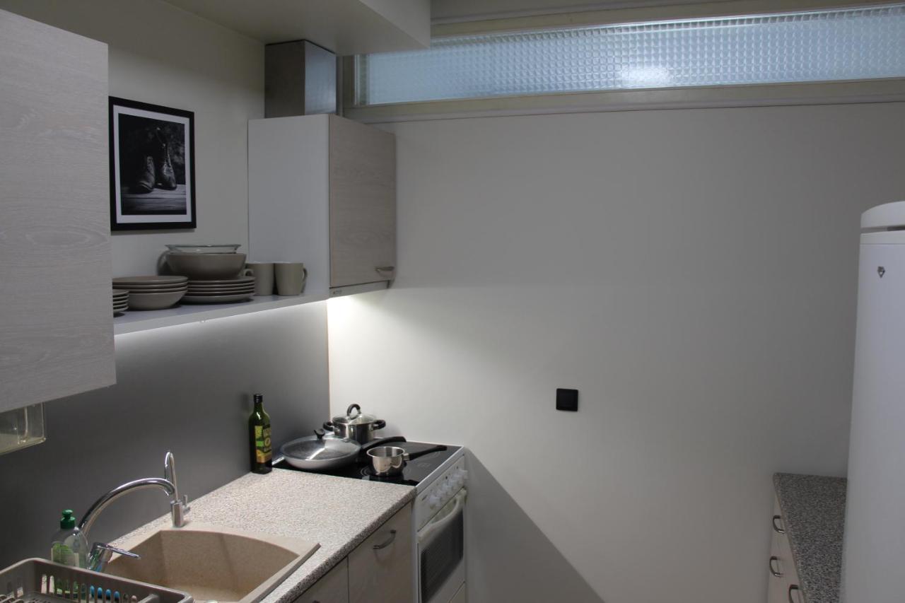 New Modern 4-room With Big Balcony And Undeground Parking In Center Of Apartment *